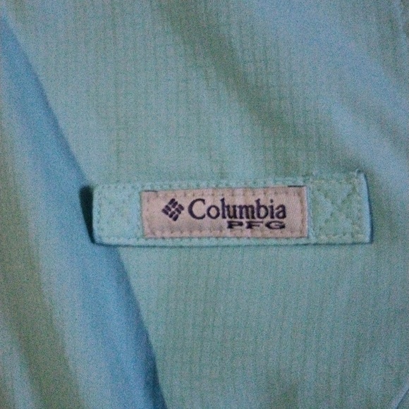 Baby Blue Columbia Button up Tank - Picture 3 of 4